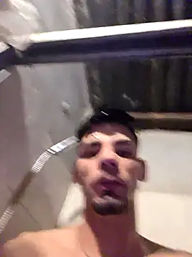 XThexWolfX live cam on StripChat