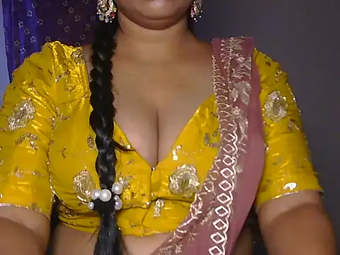 Siyaa-ji live cam on StripChat