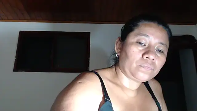 adrixxx38 live cam on StripChat