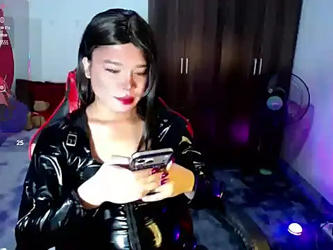 sofiathe1st live cam on StripChat