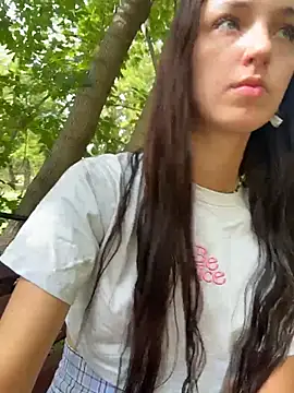 DollyTall's live cam