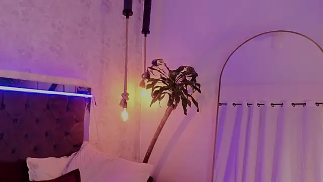pixy_20 live cam on StripChat