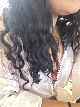 euahotmarii3 live cam on StripChat