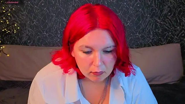 Emma_Davise live cam on StripChat