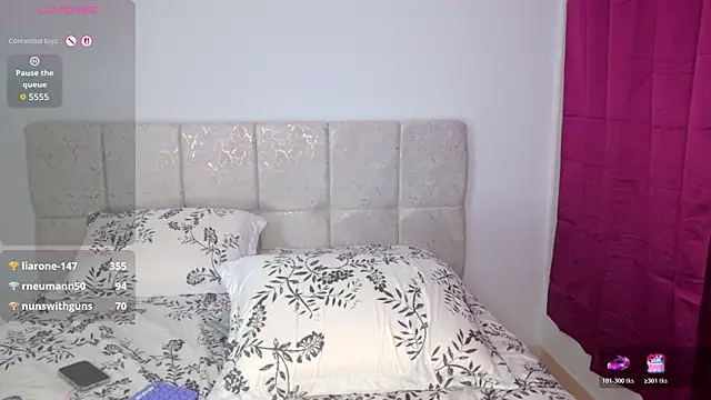 AliiceBrown_ webcam