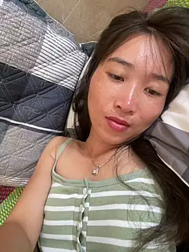 oneyou_400 live cam on StripChat