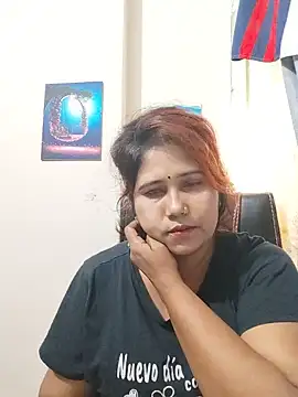 Rose-24 live cam on StripChat