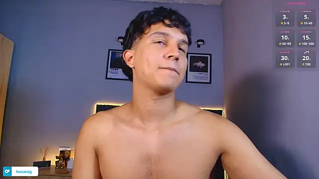 Leo_Savage_ live cam on StripChat