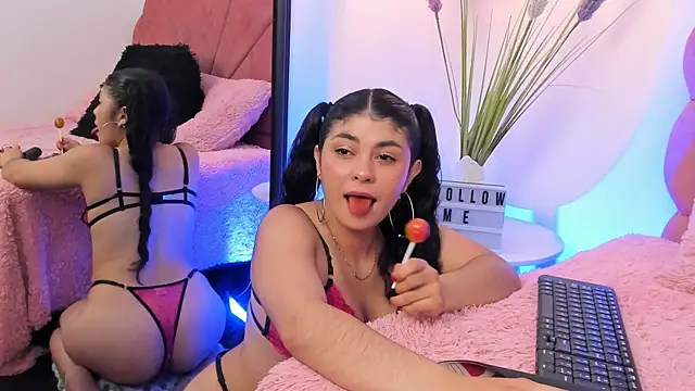Nyxx_moon_ live cam on StripChat