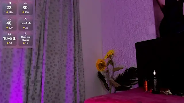 Selena_fox24 live sex cam