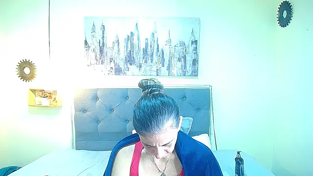 sasi_luna live cam on StripChat