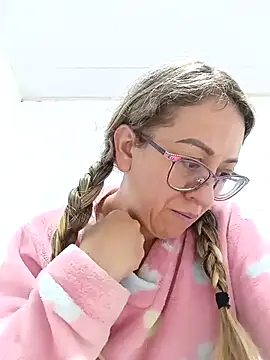 miss_hanna07 live cam on StripChat