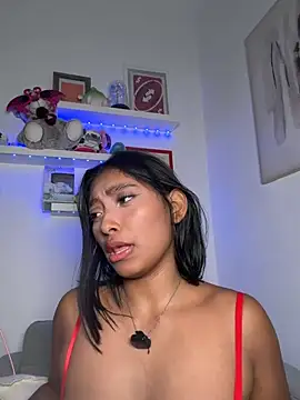 Iamisabellla live cam on StripChat