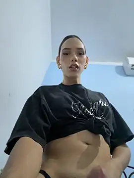 Carlita_cute live cam on StripChat