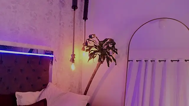 pixy_20 live cam on StripChat