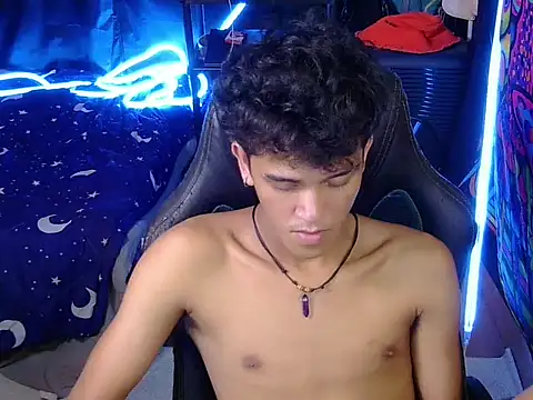 hugekenbigcock (M young) - cum with me