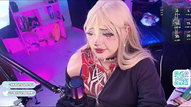 toky_doll webcam