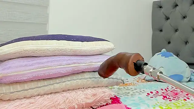 elizabeth_18_ (F young) - BIG SQUIRT