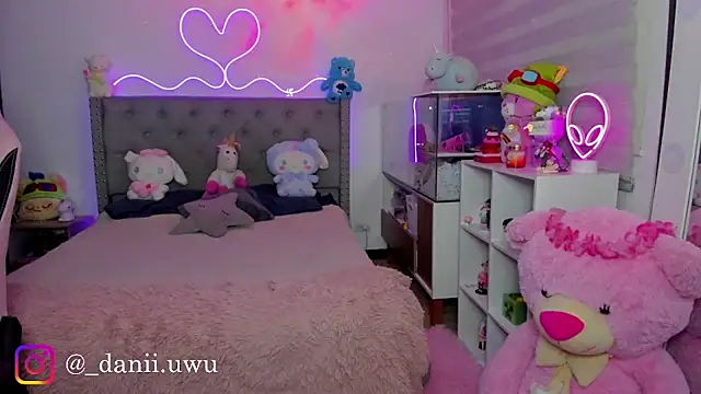 CuteDani_ webcam