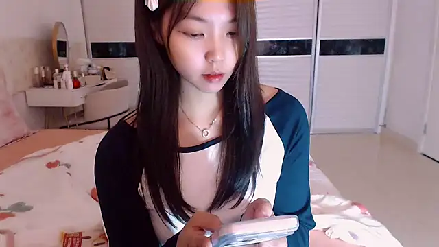 Miu1_girl live webcam