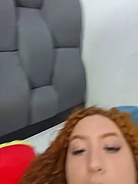 __elissa (F young) - oil in my ass + spank