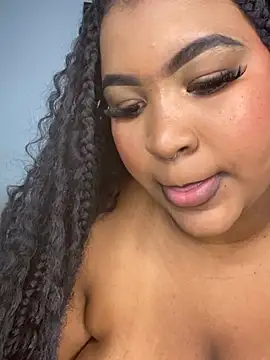 AinaraJimenez live cam on StripChat