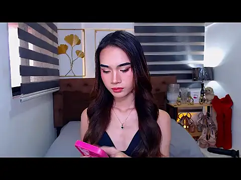 JuicyCockThea live cam on StripChat