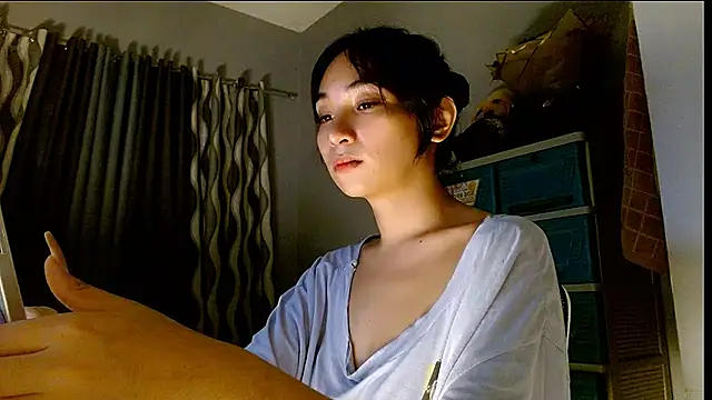 AsiaticRose_06 live cam on StripChat