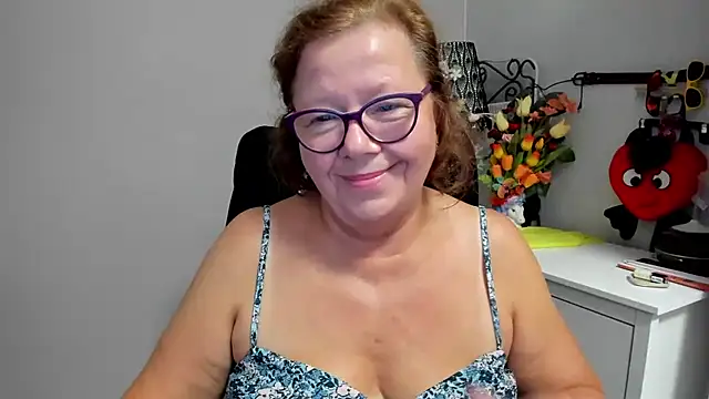adelewildx - Adelewildx's free webcam - UK Sex Cams
