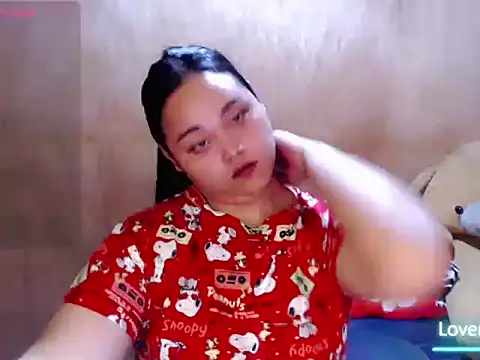 _Lylia live cam on StripChat