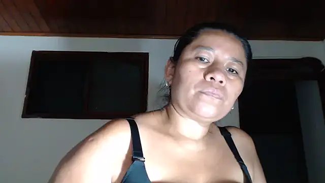 adrixxx38 live cam on StripChat