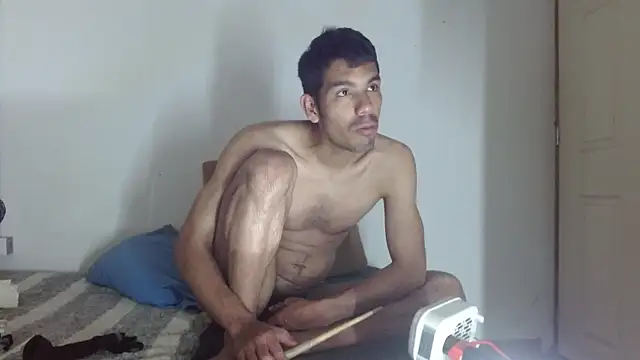 JohanyLatino live sex cam