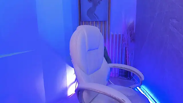 NahomiRichards_ webcam
