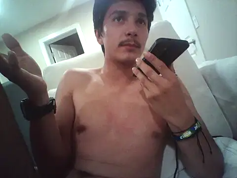 Nicks10in live sex cam