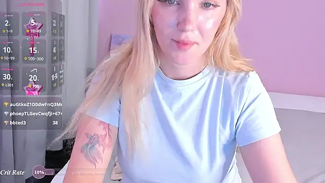 Fluffy_Monica webcam