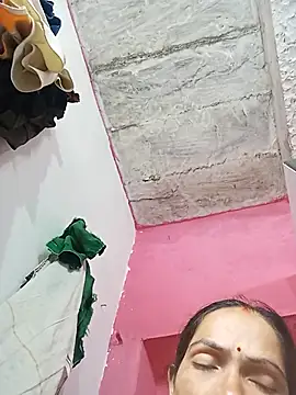 HOkajal78 webcam