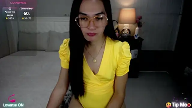 AsianSweetHeartxX webcam
