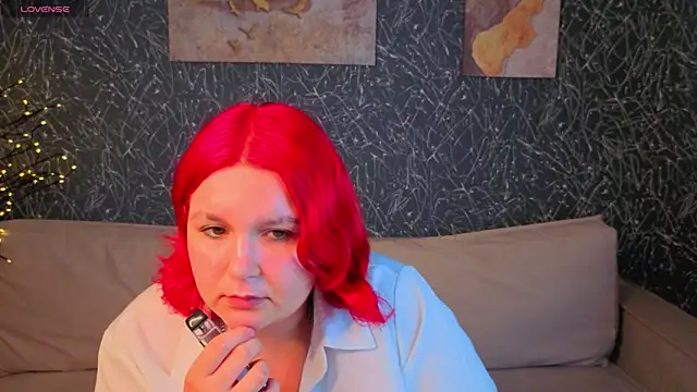 Emma_Davise live cam on StripChat