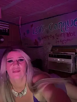 southernkink90 (F milf) - Masturbate till I cum public performance