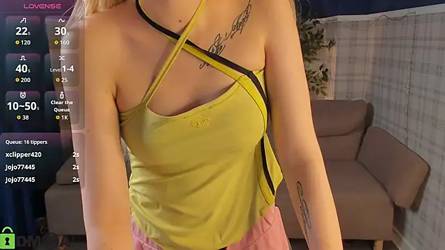 Edna_Martin live cam on StripChat