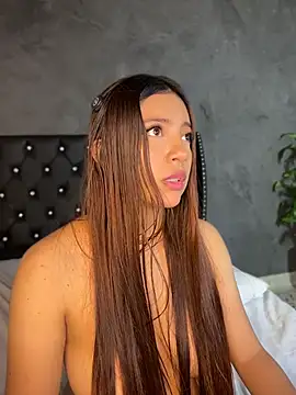 Pushaina__1 webcam