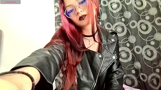 _Eros_Nyx_ live cam on StripChat