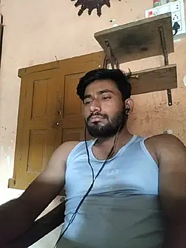 Lustynani live cam on StripChat