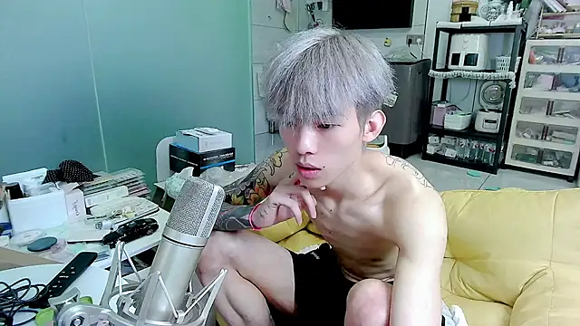 KPL-11 live cam on StripChat