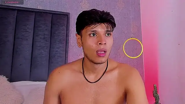 Alejandroo_Montenegro webcam