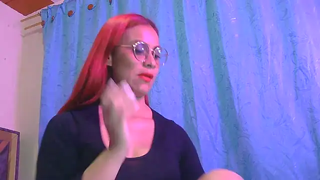 tinny_emiily webcam