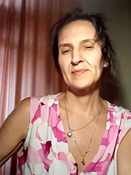 Alene_Lorrie live cam on StripChat