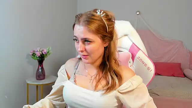 EllaBells live cam on StripChat
