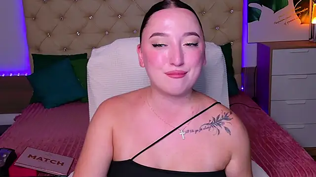 AVA_MAXIMUS live cam on StripChat