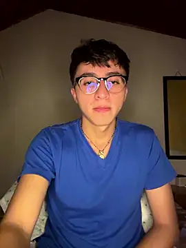 CamiRojas_boy webcam